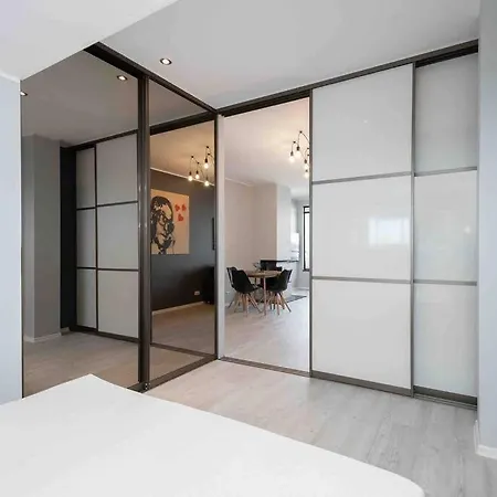 Апартаменты Modern Beach Condo, Old Town 15min, Prime Location