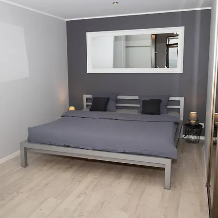 Modern Beach Condo, Old Town 15min, Prime Location Таллин