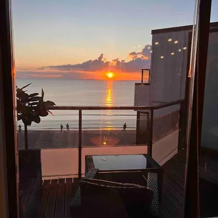 Modern Beach Condo, Old Town 15min, Prime Location *