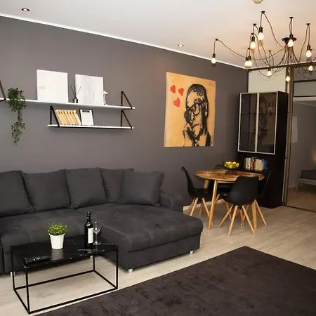 Modern Beach Condo, Old Town 15min, Prime Location Appartamento Reval