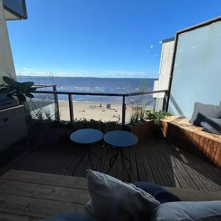 Modern Beach Condo, Old Town 15min, Prime Location * Reval